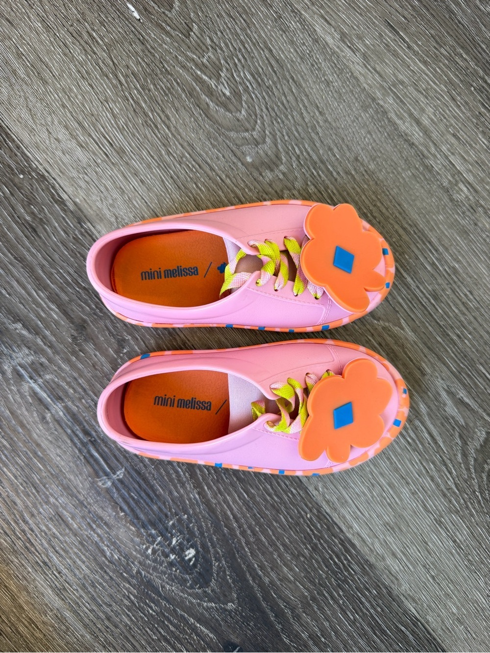 Mini Melissa Pink Sneakers with Orange Flower Accents - Picture 3 of 6